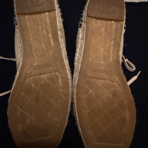CHANEL Beige and Black CC espadrilles main image 12